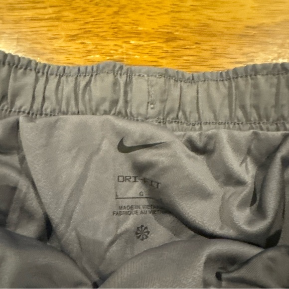 Women’s Nike Running Shorts Dri FIT Tempo Brief Lined Gray Large CU8890 067 New - Picture 5 of 11